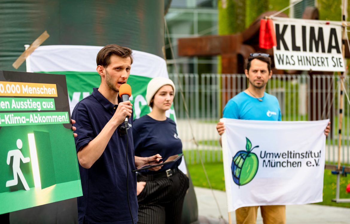 Demo gegen die Energiecharta