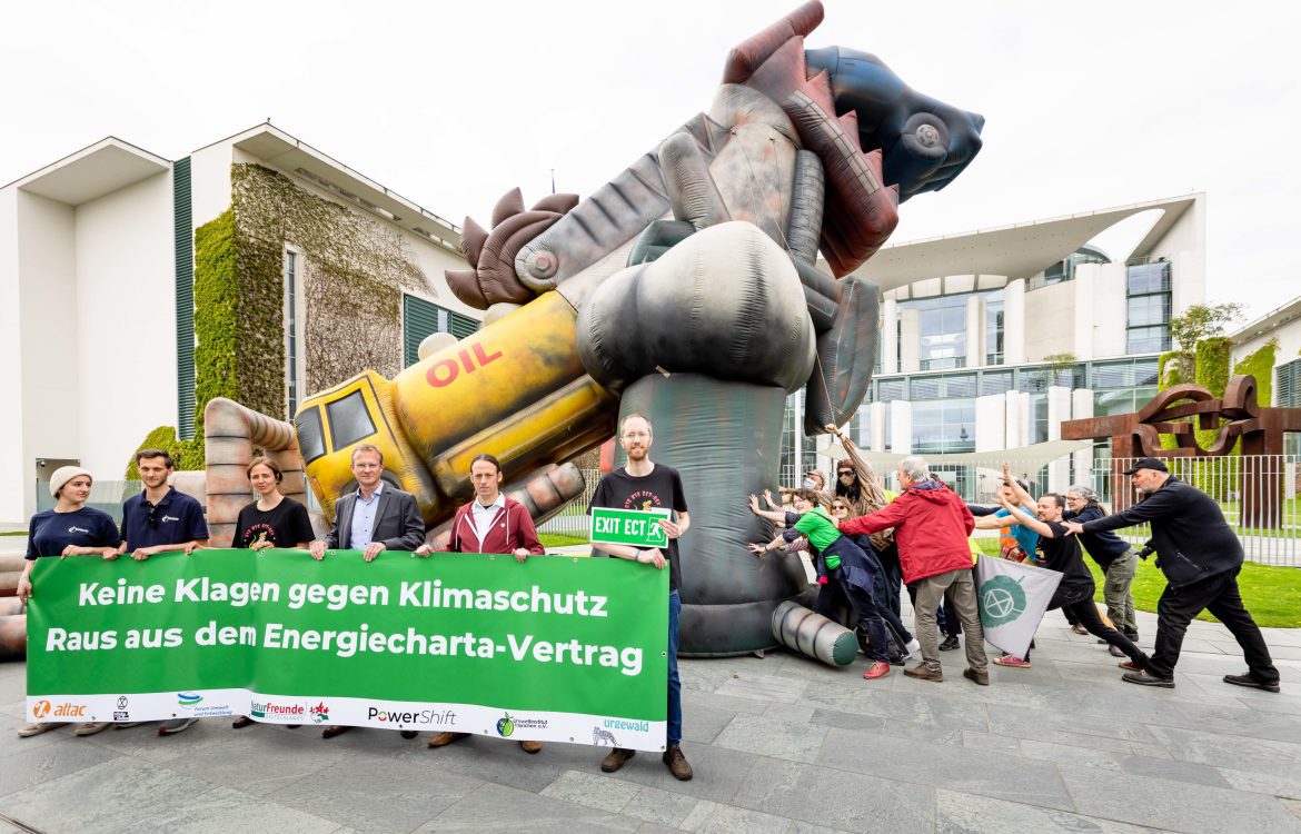 Demo gegen die Energiecharta