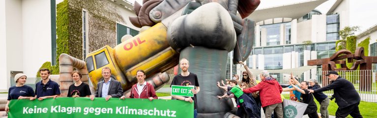 Demo gegen die Energiecharta
