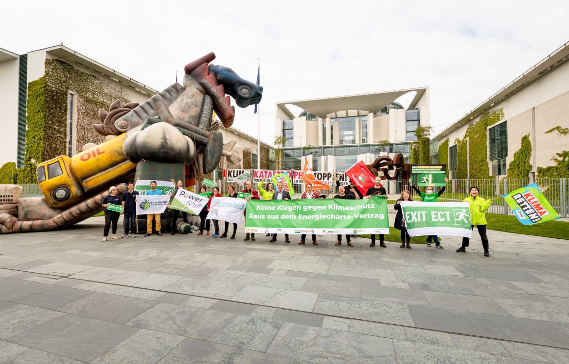 Demo gegen die Energiecharta