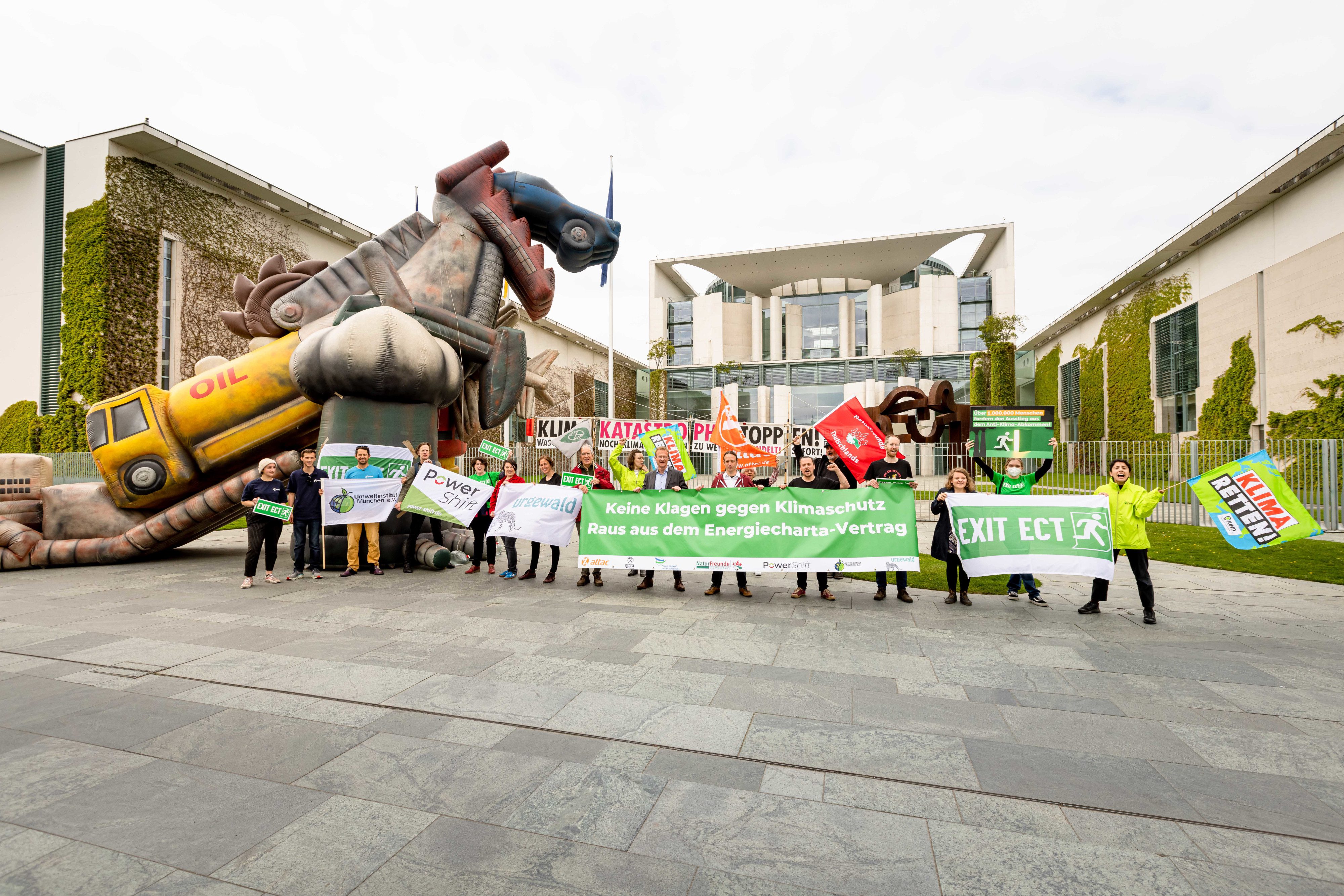 Demo gegen die Energiecharta