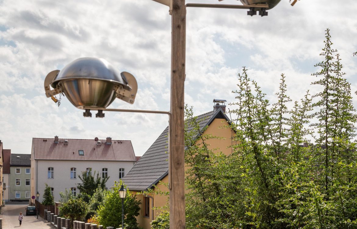 Passivsammler im Hinterhof des Naturkostladens Wildblume in Angermünde, Brandenburg