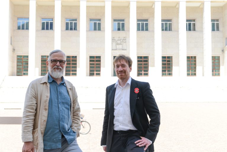 Karl Bär und Alexander Schiebel vor dem Gericht in Bozen