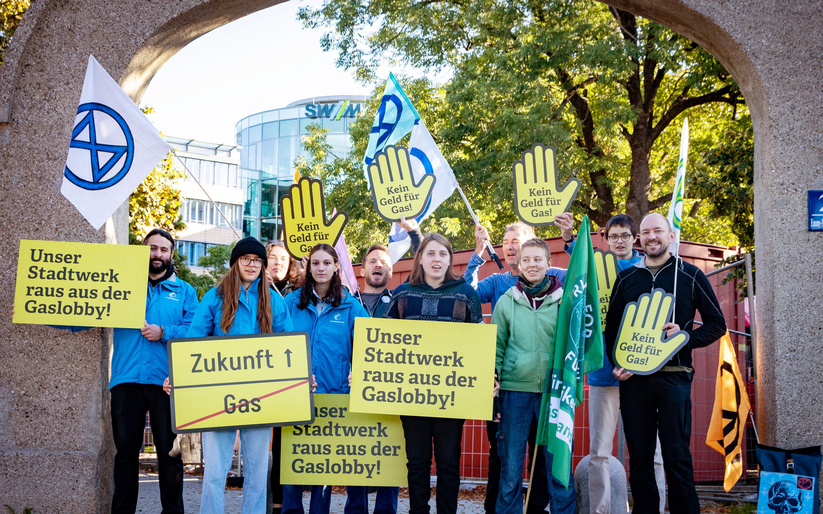 Aktion Stadwerke raus aus der Gaslobby vor den Münchner Stadwerken