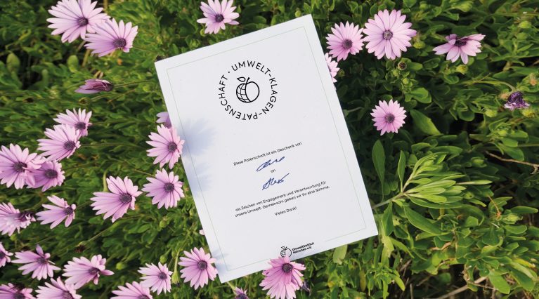 2510 umwelt klagen geschenkpatenschaften image c dark blade stock.adobe.com